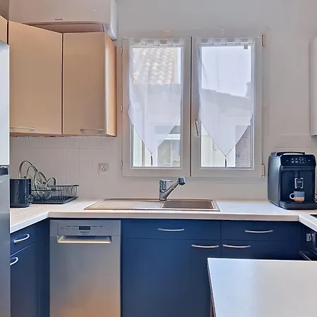 Holiday home 18 Freres Estrade By Interhome