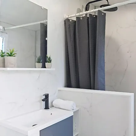 18 Freres Estrade By Interhome * 拉卡诺